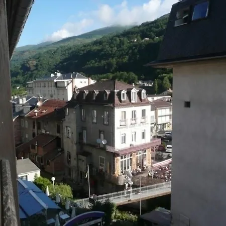 Des Thermes 17 - *